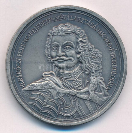 1985. 'II. Rákóczi Ferenc fejedelemmé választásának 280. évfordulójára' ezüstpatinázott bronz emlékérem (42,5mm) T:1-