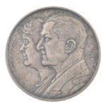 Berán Lajos (1883-1943) 1993. 'Vitéz Nagybányai Horthy Miklós és felesége / Kenderes 1993. szeptember 4.' ezüstpatinázott bronz emlékérem (40mm) T:1