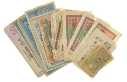 Németország ~1910-1920. 50 darabos vegyes német bankjegy tétel (10xklf) T:III,III- közte tűlyuk, folt, szakadás, lyuk, saroktörés Germany ~1910-1920. 50 pieces mixed german banknote lot (10xdiff) C:F,VG include needle hole, spotted, torn,