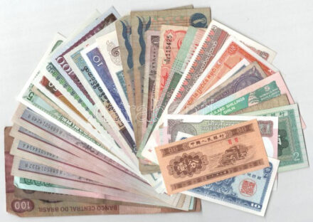 30db-os afrikai, ázsiai, dél-amerikai bankjegytétel T:I-III- 30pcs African, Asian, South American banknote lot C:UNC-VG