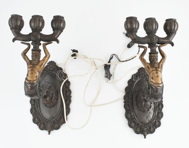 Antik masszív figurális bronz falikar (2db), kopásokkal, elektromos része felújítást igényel, 25x40 cm