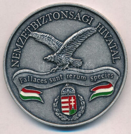~2000. 'Nemzetbiztonsági Hivatal' egyoldalas, részben zománcozott fém emlékérem (60mm) T:1-