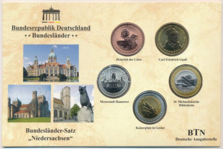 Németország ~1990-2000. 'Alsó-Szászországi Törvénykezés' kétoldalas emlékérem szett (5xklf) díszkartonban T:1- Germany ~1990-2000. 'Legislation of Lower Saxony' two-sided commemorative medallion set in cardboard (5xdiff) C:AU