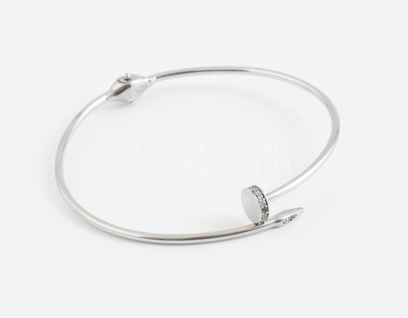Ezüst(Ag) karperec, jelzés nélkül, d: 6 cm, nettó: 5,8 g