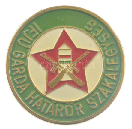 ~1960-1980. 'Ifjú gárda határőr szakegység' festett bronzlemez kitűző (50mm) T:1-