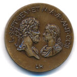 Lesenyei Márta (1930-) 1991. 'L. SEPT. SEV. ET M. AVR. ANT. CCII / I. O. DOLICHENO - SAVARIA MCMXCI' kétoldalas bronz MÉE emlékérem (29mm) T:1- Adamo SH11