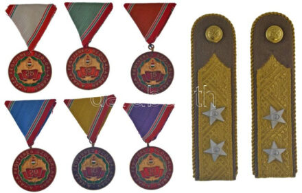 DN '10 - 35 év a haza fegyveres szolgálatában' 6xklf zománcos és műgyantás kitüntető jelvény mellszalagon (40mm) + 2x vállap emlékérem tokban T:UNC,AU