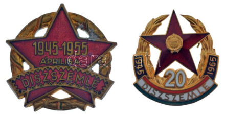 1955. 'Díszszemle' zománcozott Cu jelvény (41mm) + 1965. '20. Díszszemle' rátétes, aranyozott, zománcozott jelvény (36mm) T:UNC,AU zománchiba, hiányzó tű, forrasztásnyom