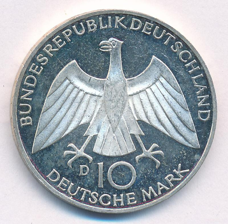 Német Szövetségi Köztársaság 1972D 10M Ag 'Olimpia-München / Csomó' T:XF,VF patina, karc, kis ph FRG 1972D 10 Mark Ag 'Olympic Games Munich / Knot' C:XF,VF patina, scratch, small edge error Krause KM# 131 - Image 2