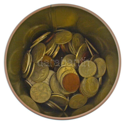Vegyes, magyar és külföldi érmetétel mintegy ~1kg súlyban, dekoratív fémdobozban T:vegyes Mixed, Hungarian and foreign coin lot in decorative metal box (~1kg) C:mixed