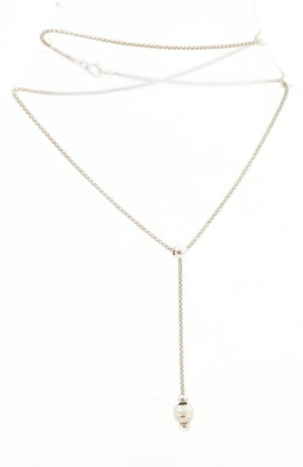 Ezüst(Ag) nyaklánc függős középrésszel, jelzett, h: 40 cm, nettó: 3,8 g