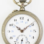 Ezüstözött fém tokos mechanikus, zsebóra, működik, d: 44 mm
