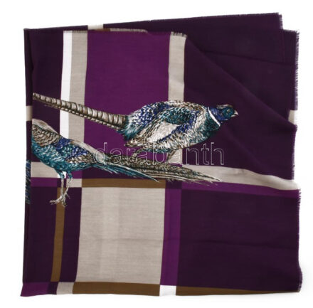 Lila alapon madaras kendő, 116x118 cm