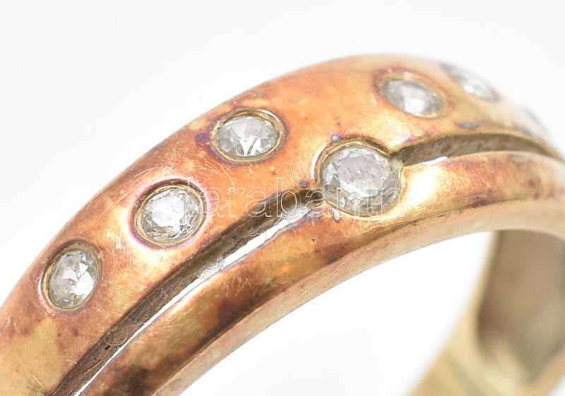 Arany (Au/14k) gyűrű kövekkel ékítve, jelzett, bruttó: 2,76g. m: 58 - Image 3