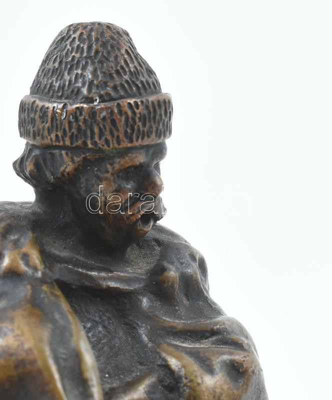 Maugsch Gyula (1882-1945) Juhász. Bronz, márvány talpon. Jelzett, m: 11 cm - Image 4