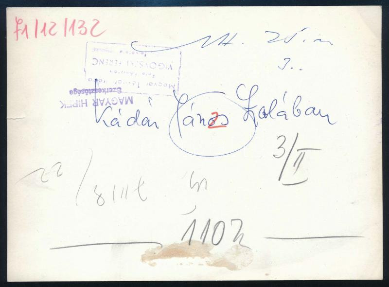 1971 Kádár János Zalában, sajtófotó, a hátoldalon feliratozott, pecséttel jelzett (Magyar Hírek - MTI Fotó Főosztály, Vigovszki Ferenc felvétele), 18x13 cm - Image 2