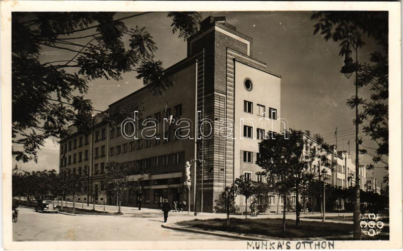Újvidék, Novi Sad; Munkás otthon. Urbán Ignác és Fia kiadása / workers' home (ragasztónyom / glue marks)