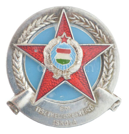 ~1970. 'BM Tiszthelyettesképző Iskola' műgyantás, ezüstözött fém jelvény csavaros hátlappal (~35-37mm) T:AU