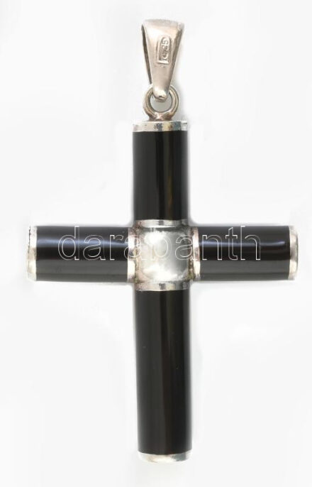 Ezüst(Ag) kereszt, jelzett, h: 5 cm, bruttó: 9,9 g