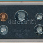 Amerikai Egyesült Államok 1983S 1c-1/2$ (5xklf) forgalmi sor eredeti tokban T:PP USA 1983S 1 Cent - 1/2 Dollar (5xdiff) coin set in original case C:PP