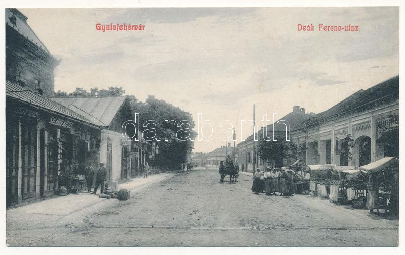 Gyulafehérvár, Alba Iulia; Deák Ferenc utca, Salamon Mátyás üzlete / street view, shops (r)