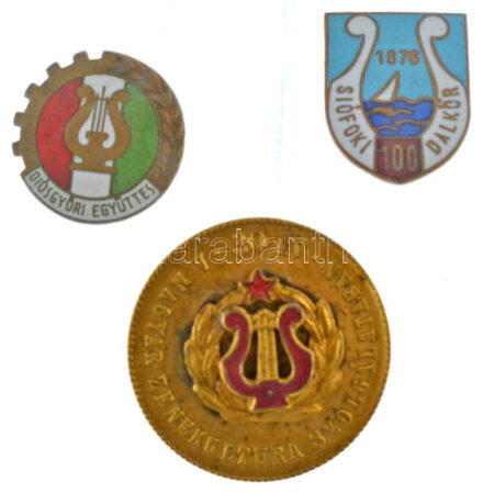 1970. '40 év A Magyar Zenekultúra Szolgálatában' aranyozott, zománcozott fém jelvény (30mm) + 1976. 'Siófoki Dalkör 100' zománcozott bronz jelvény (21x17mm) + ~1970-1980. 'Diósgyőri Együttes' zománcozott bronz kitűző (20mm) T:AU