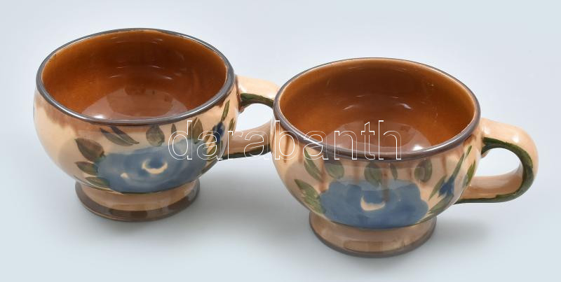 2 db retró virágmintás csésze, mázas kerámia, kézzel festett, jelzett, mázrepedésekkel, d: 10 cm, m: 7 cm
