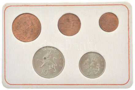 Nagy-Britannia 1968-1971. 1/2p-10P (5xklf) 'Nagy-Britannia első decimális érméi' forgalmi összeállítás kartonlapon, leírással, eredeti műanyag tokban T:1,1- patina Great Britain 1968-1971. 1/2 Penny - 10 New Pence (5xdiff) 'Britain's