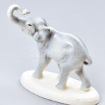 Gránit porcelán elefánt. Kézzel festett, jelzett, hibátlan. 15 cm