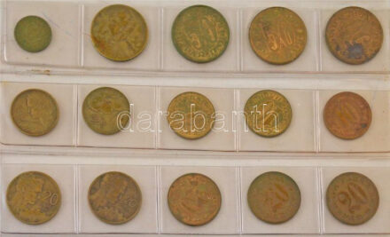 71db-os, főleg jugoszláv, izraeli és olasz érmetétel, használt, sérült állapotú gyűjtőalbumban T:vegyes 71pcs coin lot in used, damaged binder, mostly from Yugoslavia, Israel and Italy C:mixed