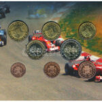 San Marino 2005. 1c-2E próbaveret (8xklf) '25 éves a san marinoi Formula-1-es nagydíj' sérült karton tokban T:UNC San Marino 2005. 1 Cent - 2 Euro trial strike (8xdiff) '25th anniversary of the Formula-1 Grand Prix in San Marino' in damaged - Image 2