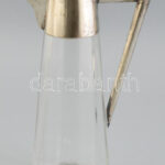 Ezüst (Ag) szerelékes art deco karaffa, jelzett, hibátlan, vésett monogram a tetején: ZM korona, m: 26,5 cm
