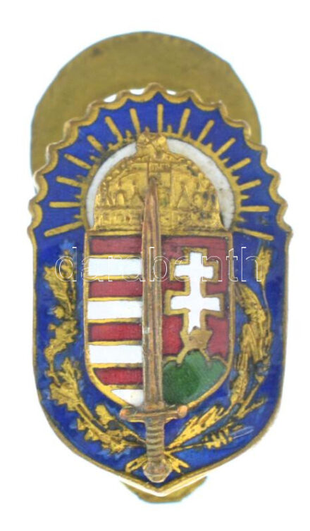 ~1920. 'Vitézi Jelvény' zománcozott bronz miniatűr gomblyukjelvénye, aranyozott kard rátéttel, gyártói jelzés nélkül (17x11mm) T:AU / Hungary ~1920. 'Badge of the Order of Vitéz' enamelled bronze miniature buttonhole badge with gilt