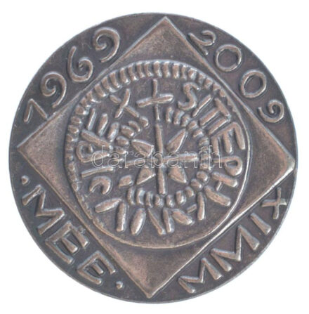 2009. '1969-2009 MÉE' ezüstözött kitűző (20mm) T:AU