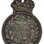 ~1917. 'Károly Katonai Érdemérem' ezüstözött bronz frakklánc miniatűrje (22x16mm) T:AU kopott ezüstözés - Image 2