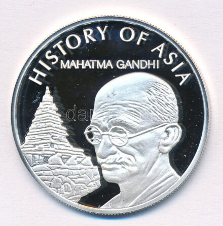 Cook-szigetek 2004. 1$ ezüstözött sárgaréz 'Ázsia történelme - Mahatma Gandhi' kapszulában, tanúsítvánnyal T:PP kis karc Cook Islands 2004. 1 Dollar silver plated brass 'History of Asia - Mahatma Gandhi' in capsule with certificate