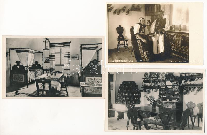 3 db régi magyar folklór képeslap: szoba belsők / 3 pre-1945 Hungarian folklore postcards: room interiors