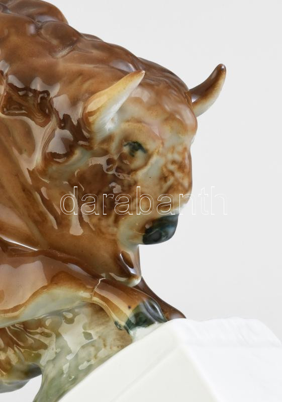 Zsolnay bölény, kézzel festett, lába sérült, jelzett, m: 14,5 cm, h: 23 cm Tervező: Sinkó András - Image 2