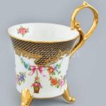 Teás csésze tálcával, porcelán, két különböző jelzéssel, tálca méret: 25x16 cm, kopott. - Image 3
