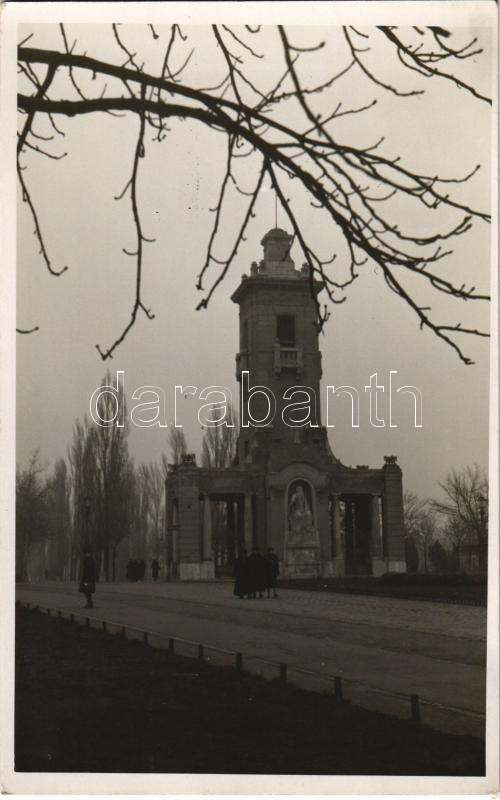 1934 Budapest X. Kőbánya, Új köztemető bejárata. photo