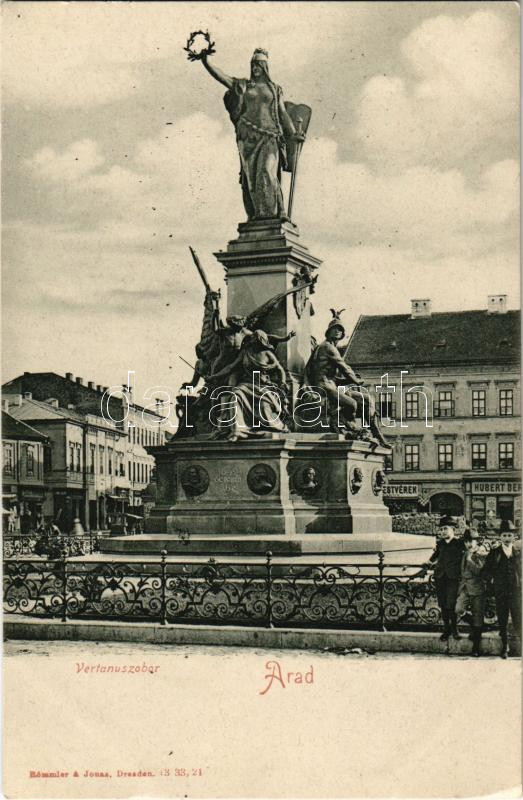 Arad, Vértanú szobor, Hubert Bertalan üzlete / martyrs' statue, shops (EK)
