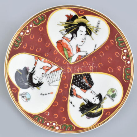 Japán tálka. Kézzel festett, jelzett, kis kopással, d: 13 cm