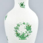 Herendi zöld INDES mintás, háncs nyomott váza, jelzett, kopásnyomokkal, m: 25 cm - Image 3
