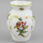 Herendi Viktória mintás váza, restaurált, jelzett, m: 15 cm