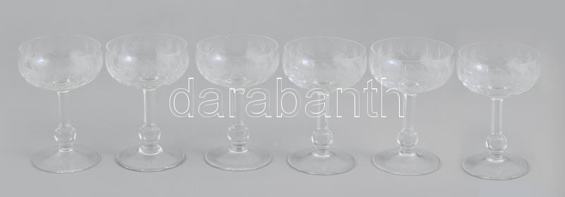 6 db kristály, talpas likőrös pohár, jelzés nélkül, hibátlan, m: 9 cm