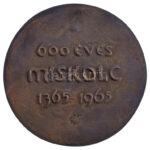 Varga Miklós (1928-) 1965. '600 éves Miskolc 1365-1965' bronz emlékérem (90mm) T:AU - Image 2