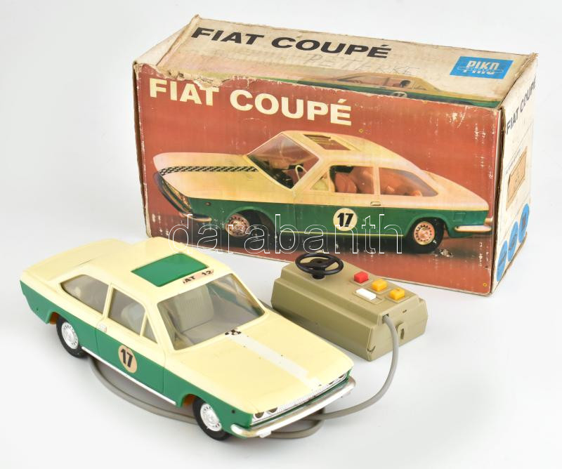 PIKO Fiat coupé távirányítható elemes autó, eredeti dobozában, nem kipróbált, h: 30 cm