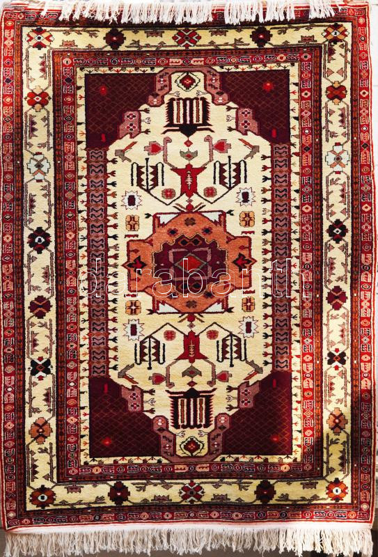 Perzsaszőnyeg, kézzel csomózott gyapjú, szép állapotban, 200x146 cm