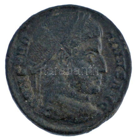 Római Birodalom / Ticinum / I. Constantinus 322-325. AE Follis (2,64g) T:XF,VF Roman Empire / Ticinum / Constantine I 322-325. AE Follis ' CONSTAN-TINVS AVG / D N CONSTANTINI MAX AVG - VOT XX - TT' (2,64g) C:XF,VF