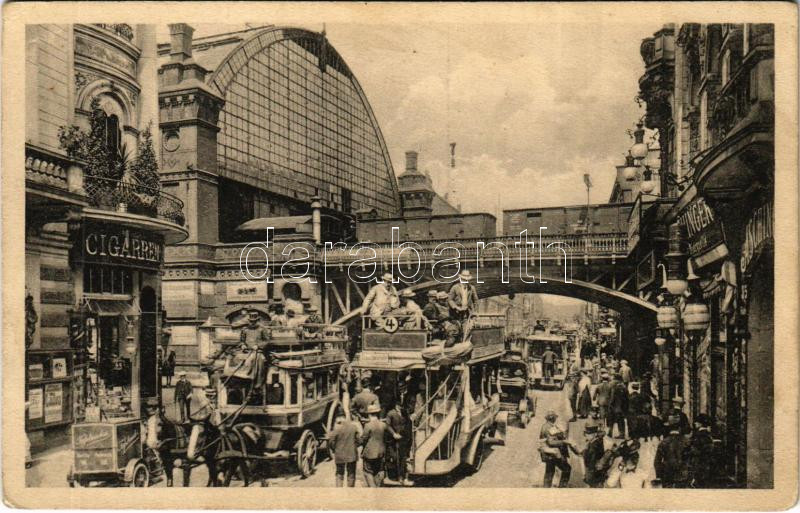 Berlin, Bahnhof Friedrichstrasse / railway station, autobus, automobiles, train, cigar shop (EK)